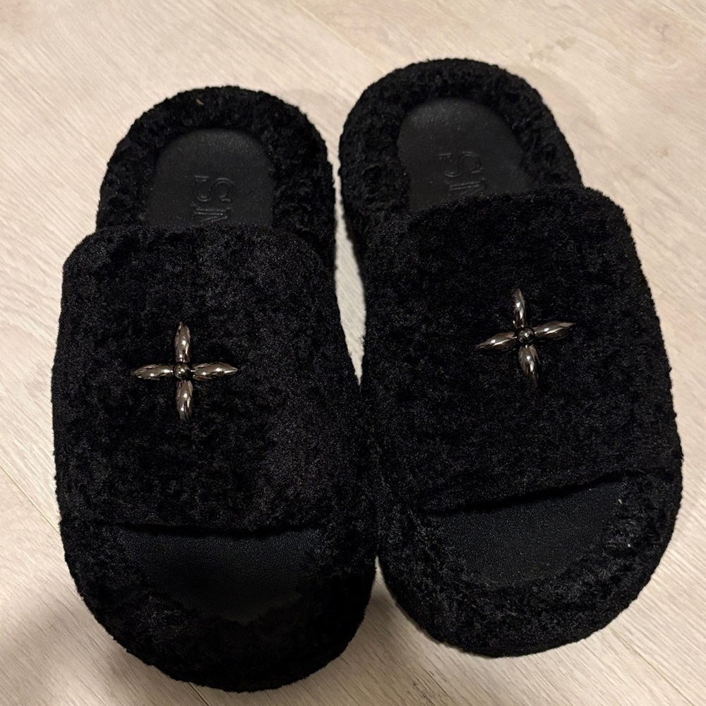 SMFK Black Fuzzy Slippers with Cross Detail